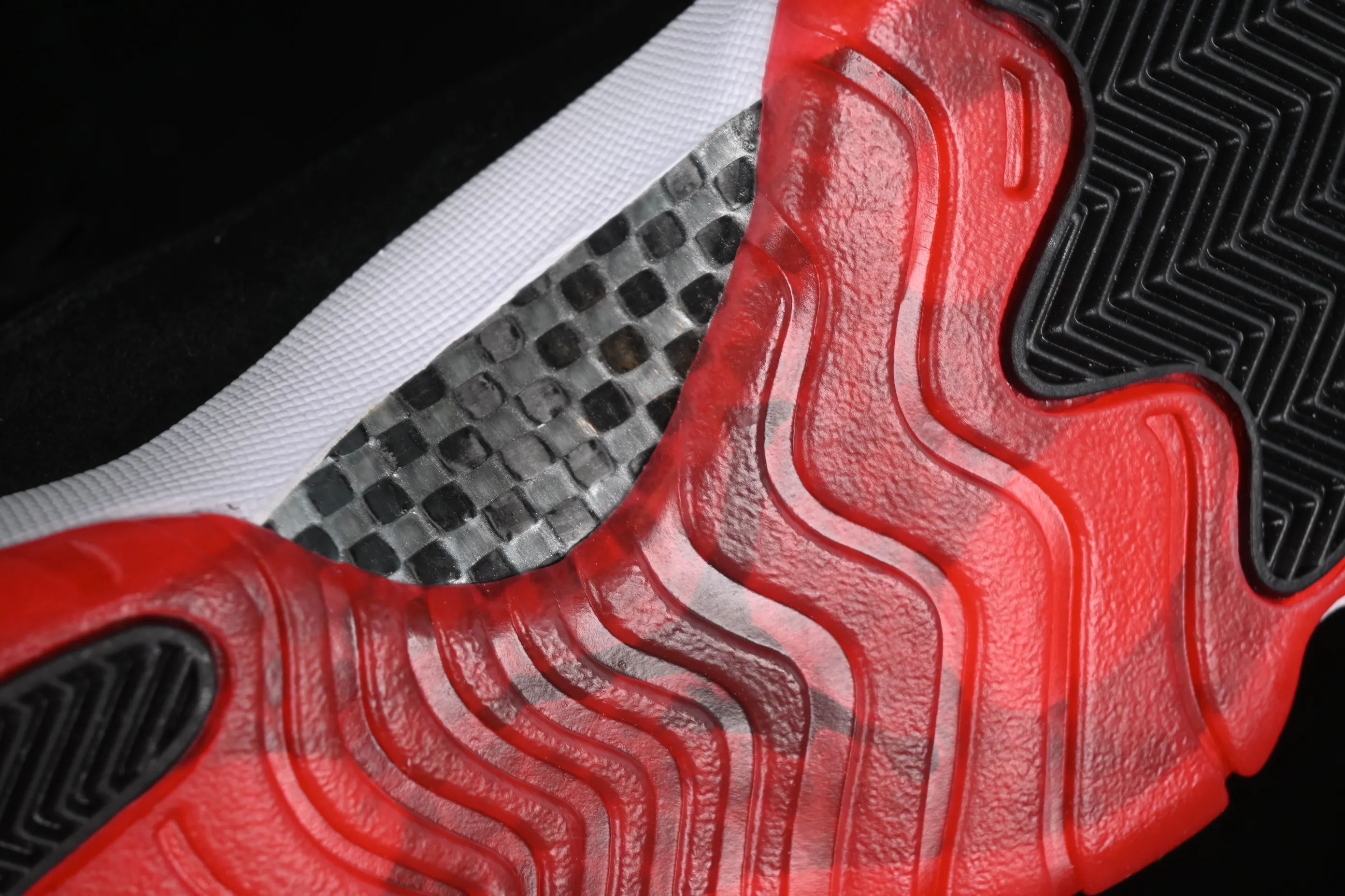 All categories Air Jordan Jordan series basketball shoes Air Jordan 11 F version Air Jordan 11 Retro "Bred Velvet" AJ11 Joe 11 black red velvet DB5457-061